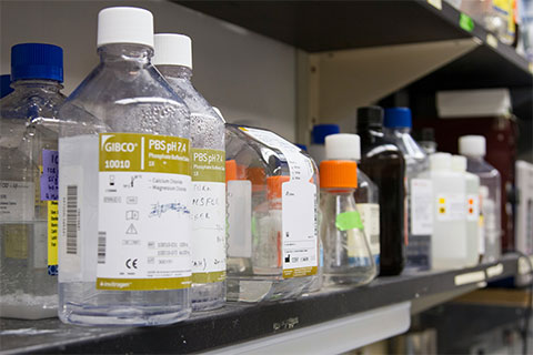 étiquettes des produits chimiques